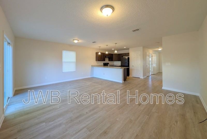 5502 Marathon Pkwy - Photo 5 of 21