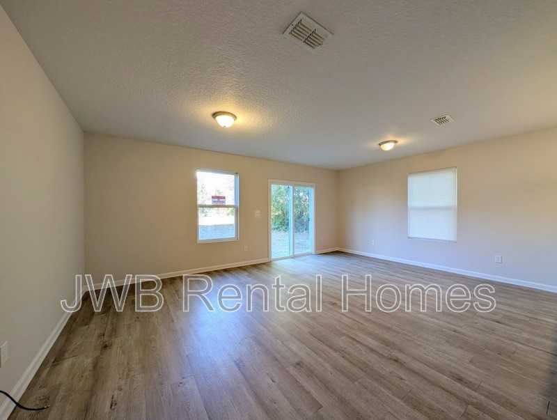 5502 Marathon Pkwy - Photo 6 of 21