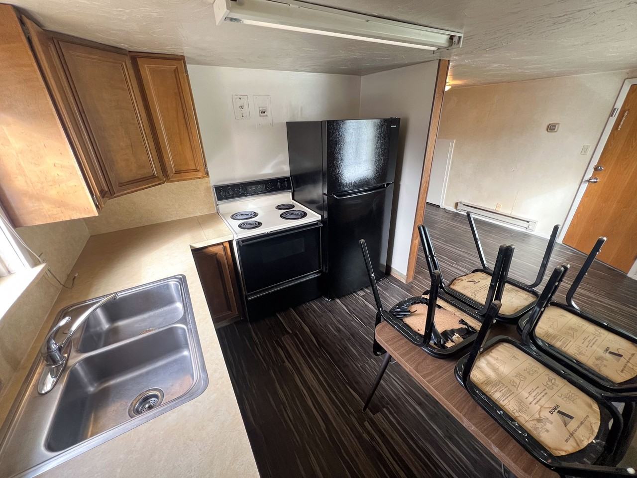 491 East 16th Street - Photo 2 of 8