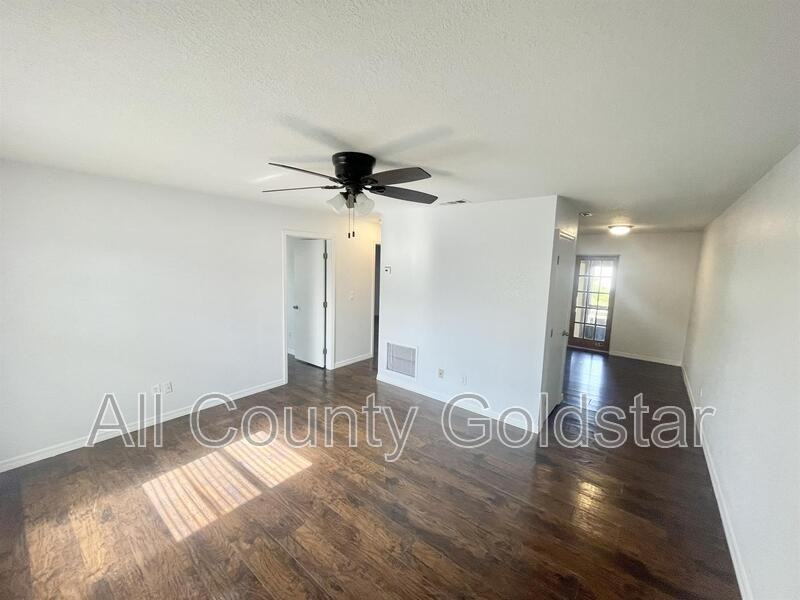 9490 Tacoma Ave #A - Photo 2 of 7