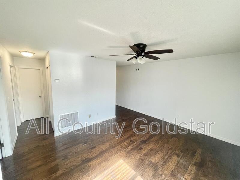 9490 Tacoma Ave #A - Photo 3 of 7