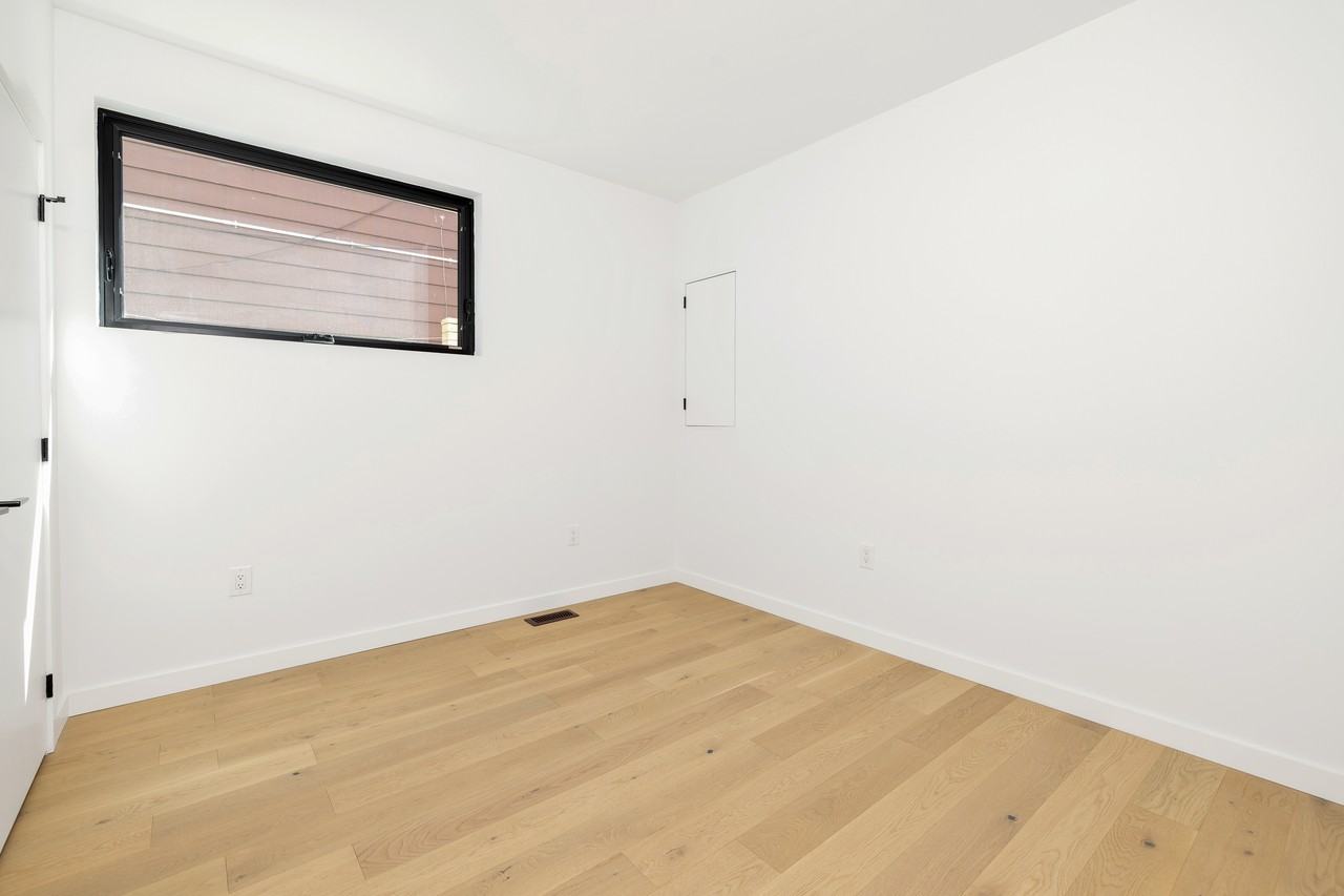 86 Lansdowne Avenue - Photo 7 of 12