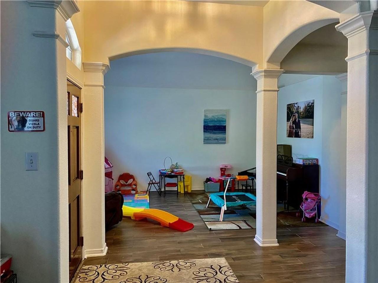 15802 Garrison Cir - Photo 6 of 19