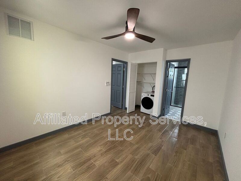 2919 Broadway #3 - Photo 5 of 7