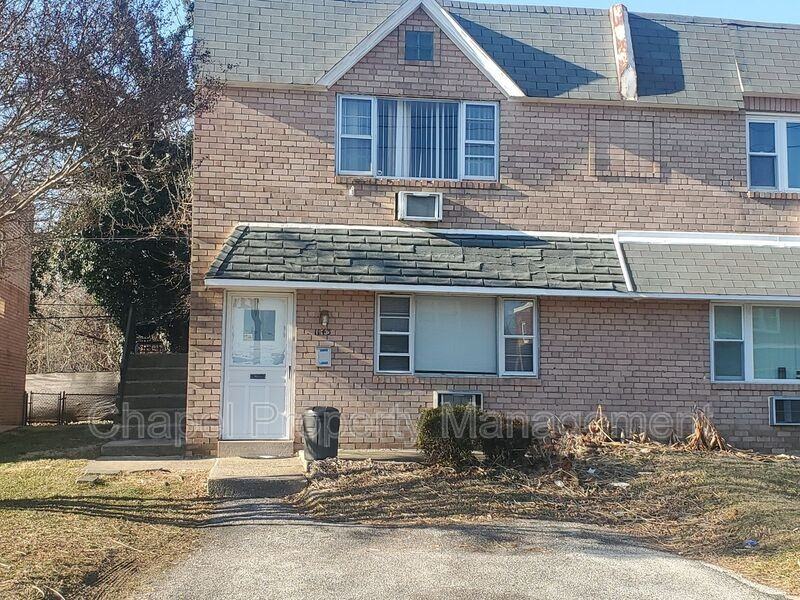 1143 E Sydney St #1stFL