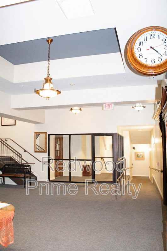 1318 19th Ave - Photo 6 of 19