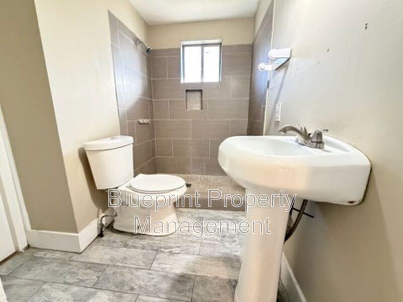 6609 Avenue O - Photo 6 of 9