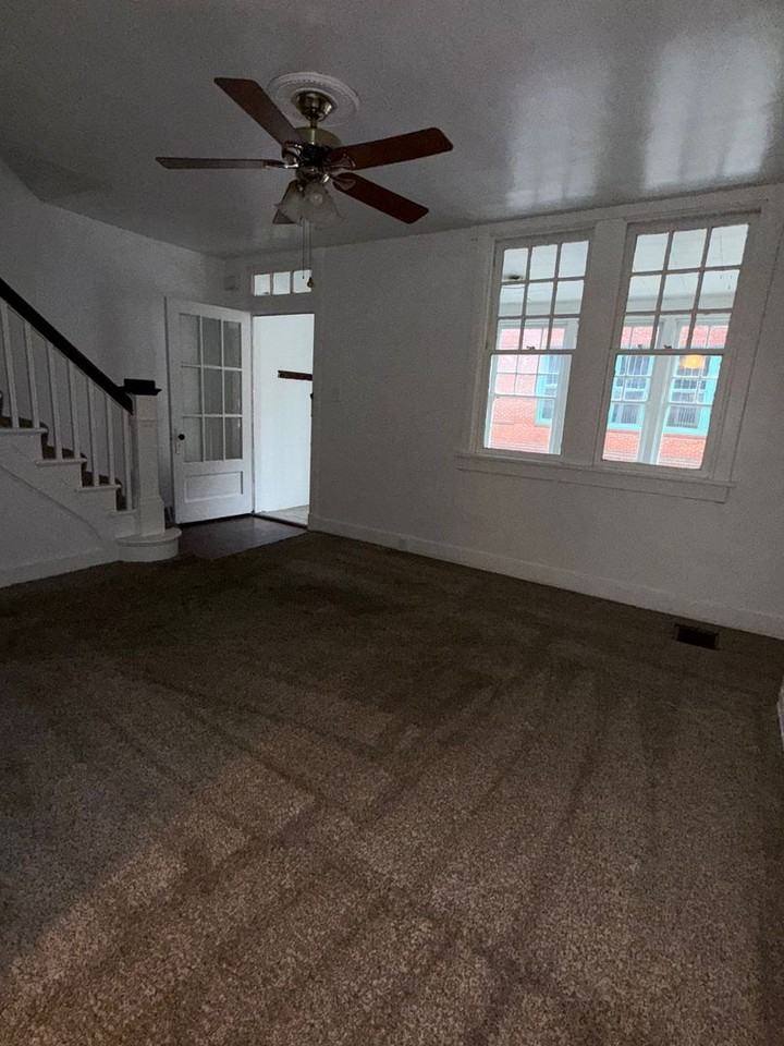 105 Court St #1 - Photo 6 of 23