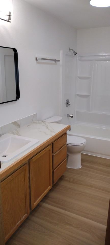 423 Healy Avenue South #2 - Photo 3 of 9