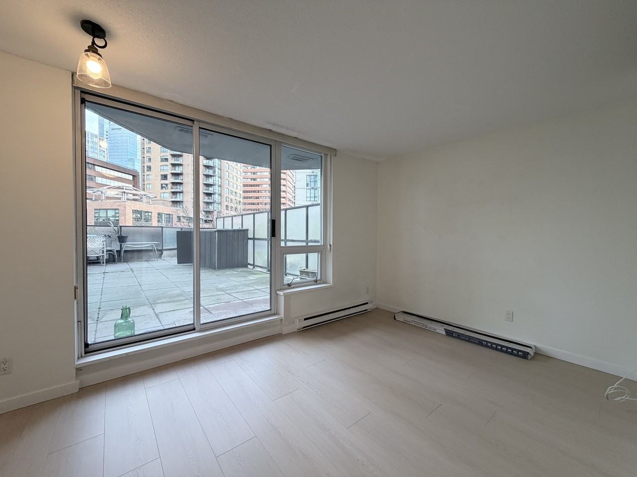 1212 Howe Street #303 - Photo 4 of 13