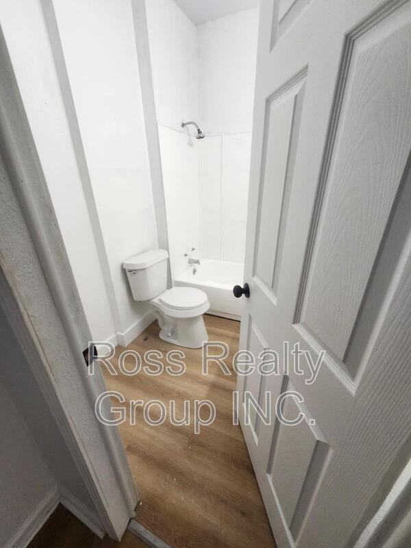 653 Oswald St - Photo 6 of 13