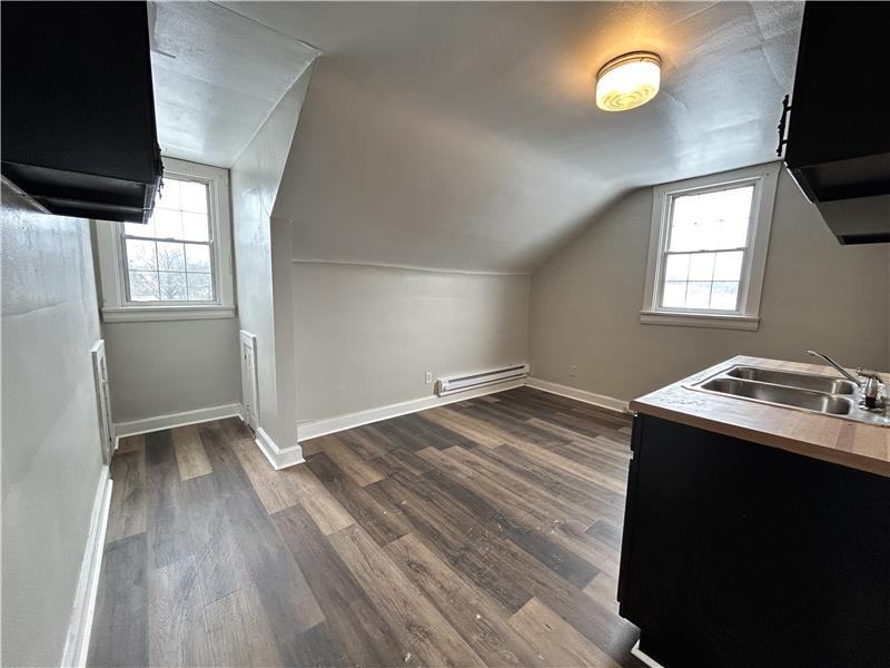 327 Rockdale Rd #E - Photo 3 of 9