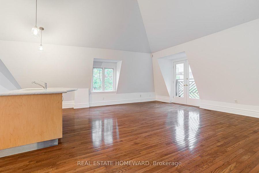 12 A Admiral Road - Photo 7 of 20