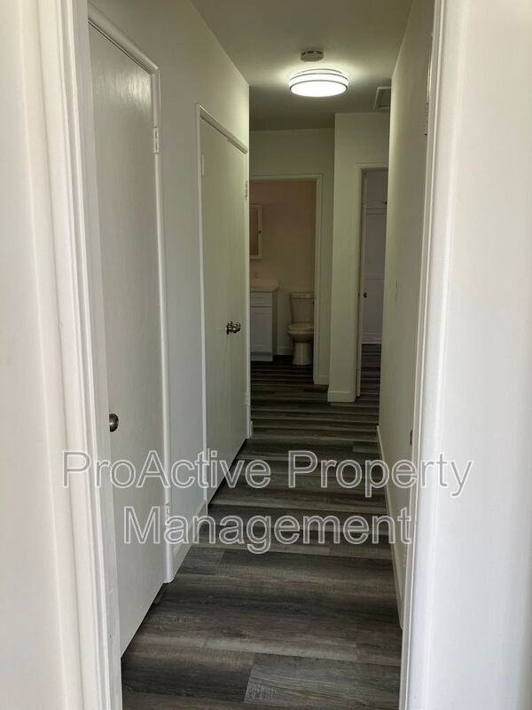 320 N Atlantic Blvd - Photo 4 of 7