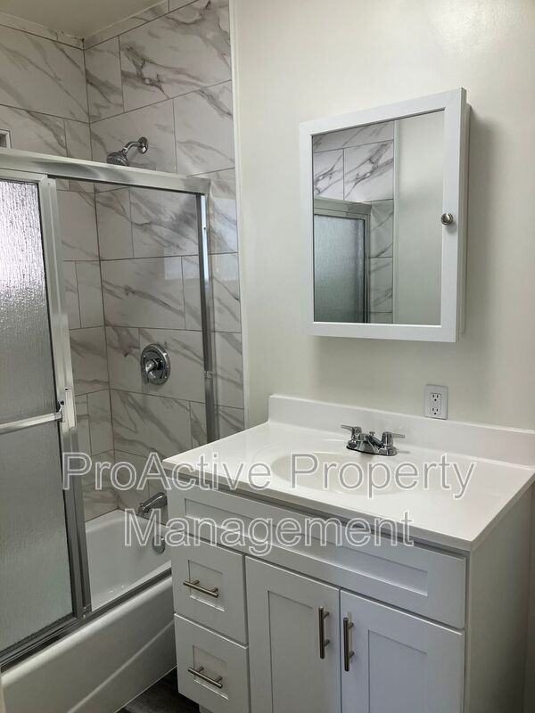 320 N Atlantic Blvd - Photo 5 of 7