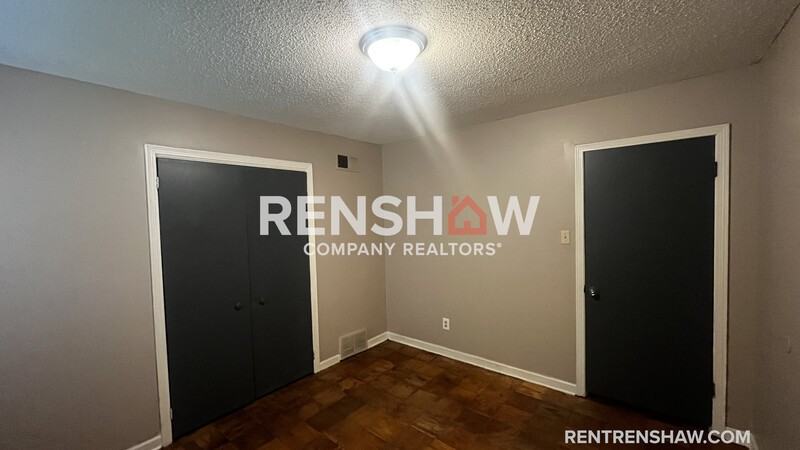 3773 Voltaire Ave - Photo 5 of 14