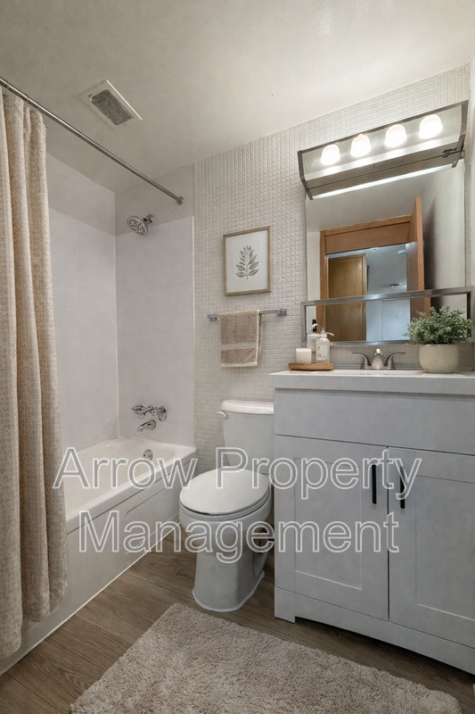 2501 N St - Photo 4 of 7