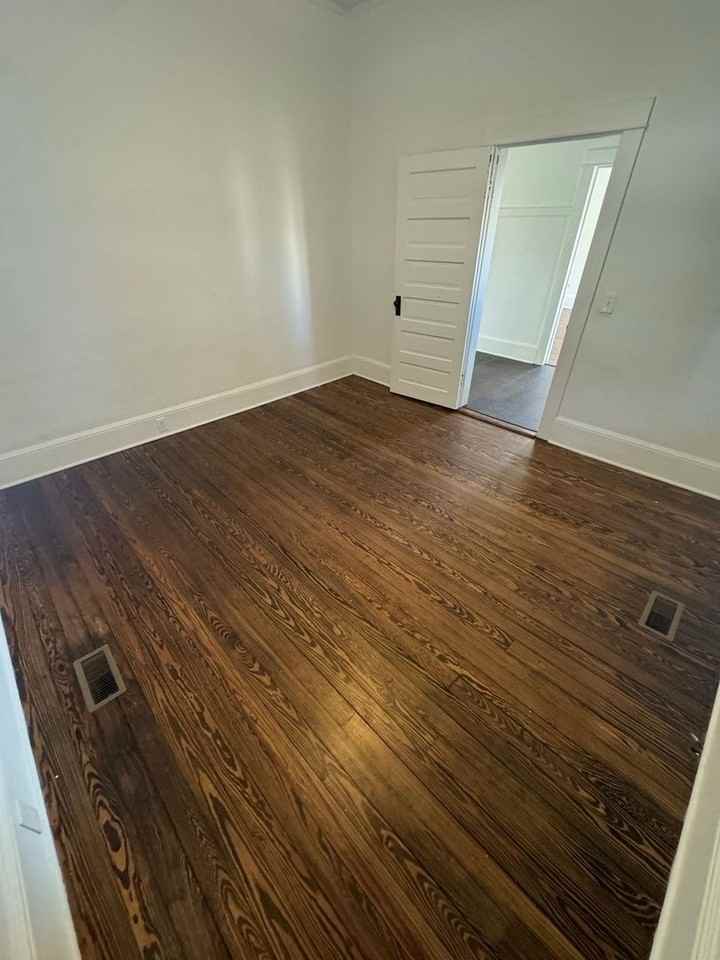 104 Calhoun St - Photo 4 of 7