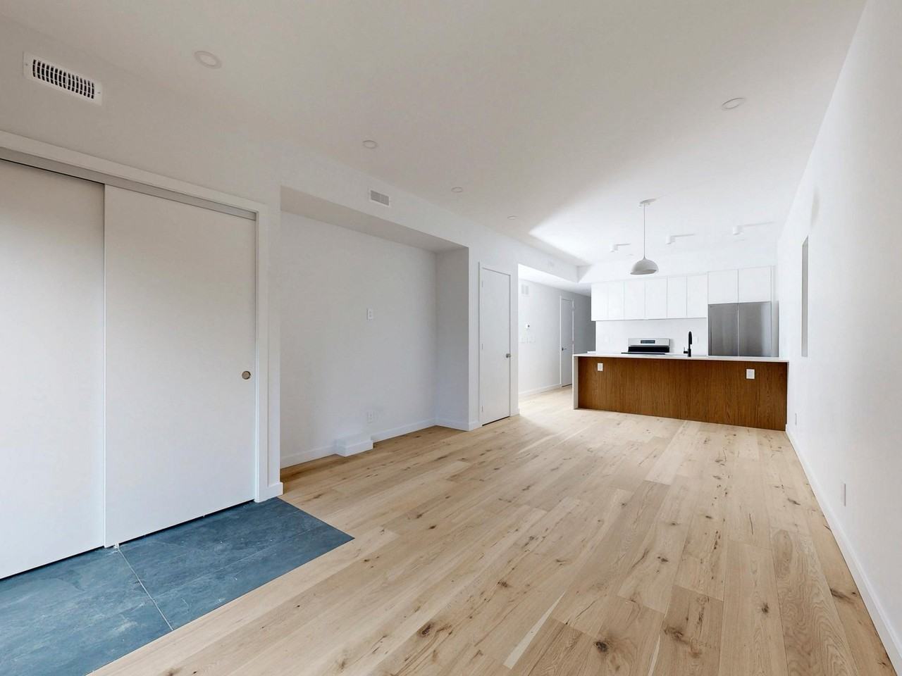 1137 Dovercourt Road - Photo 6 of 20