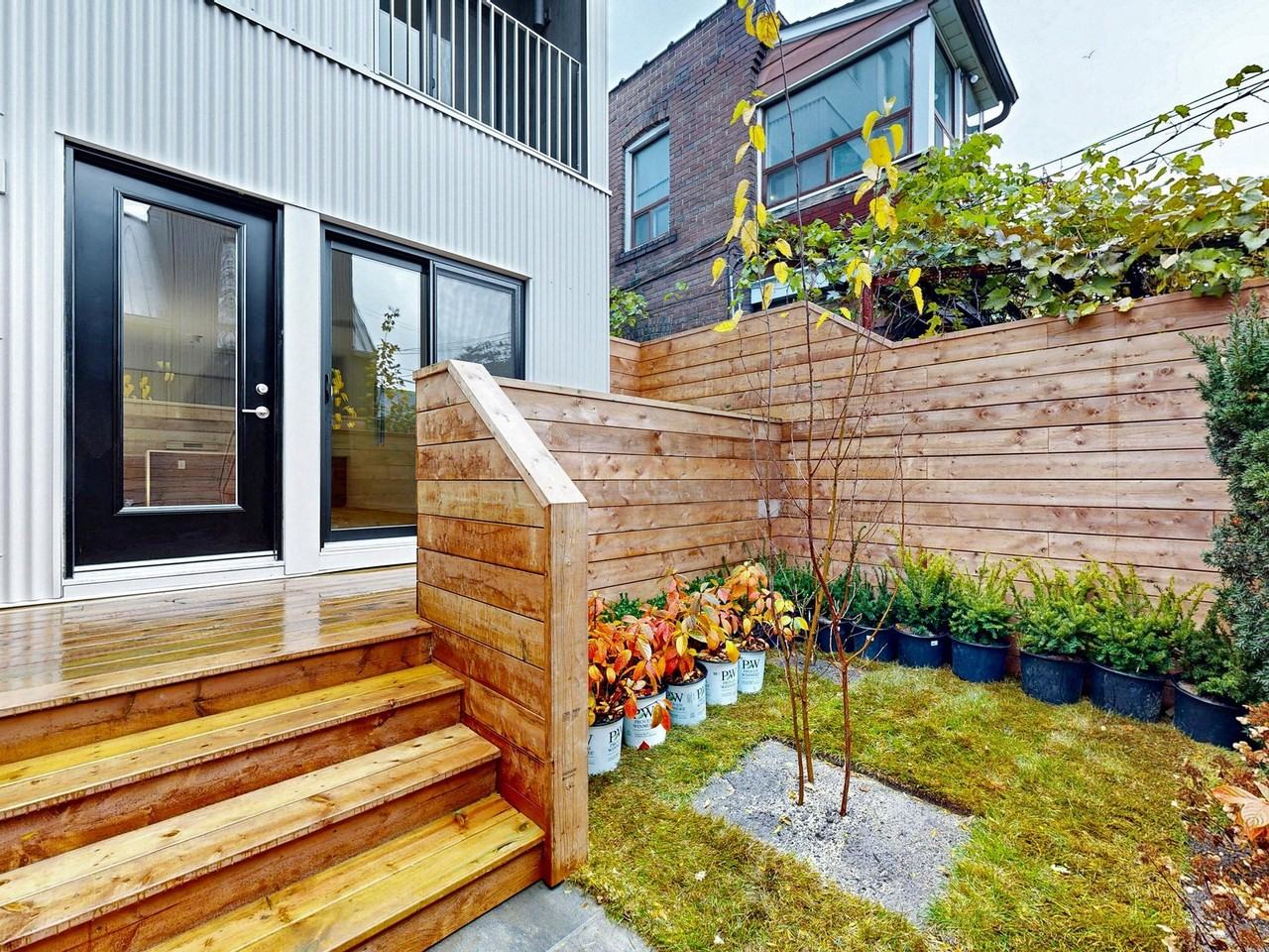 1137 Dovercourt Road - Photo 2 of 20