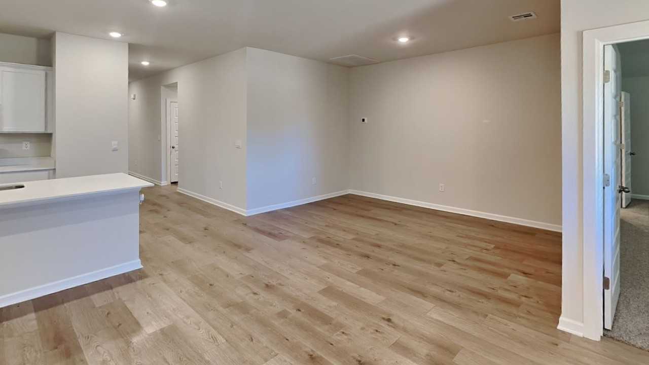 6101 Green Meadow Ln - Photo 7 of 20