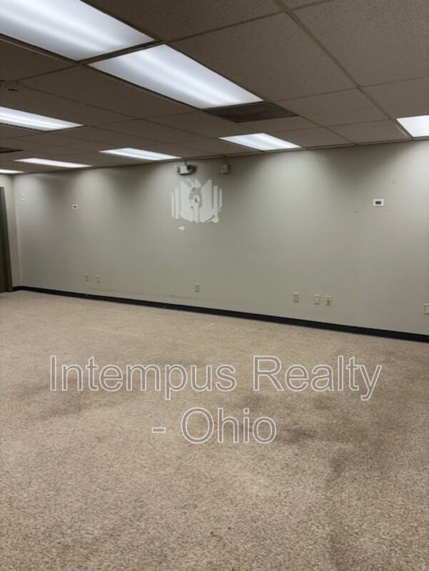 80 Elm St - Photo 2 of 4