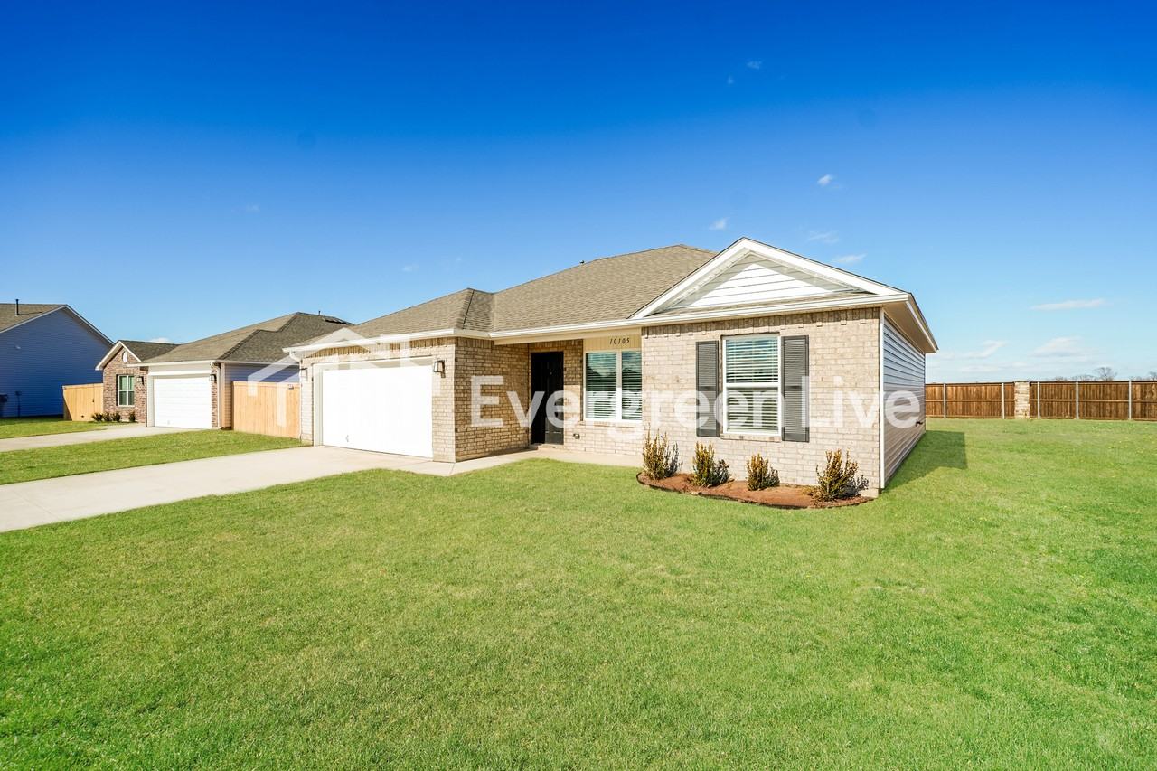 10105 E King Pl - Photo 3 of 17