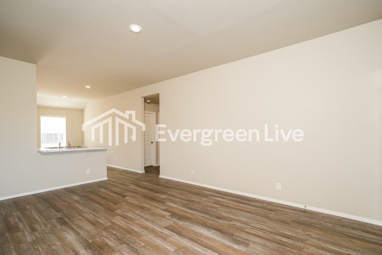 10174 E Biswell Ln - Photo 5 of 17