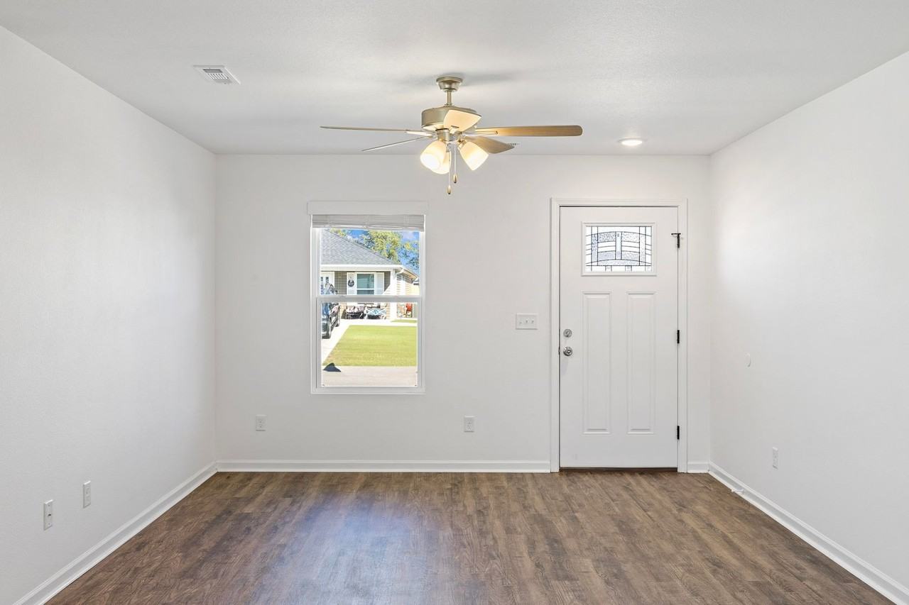 312 Alex Jordan Dr - Photo 2 of 19