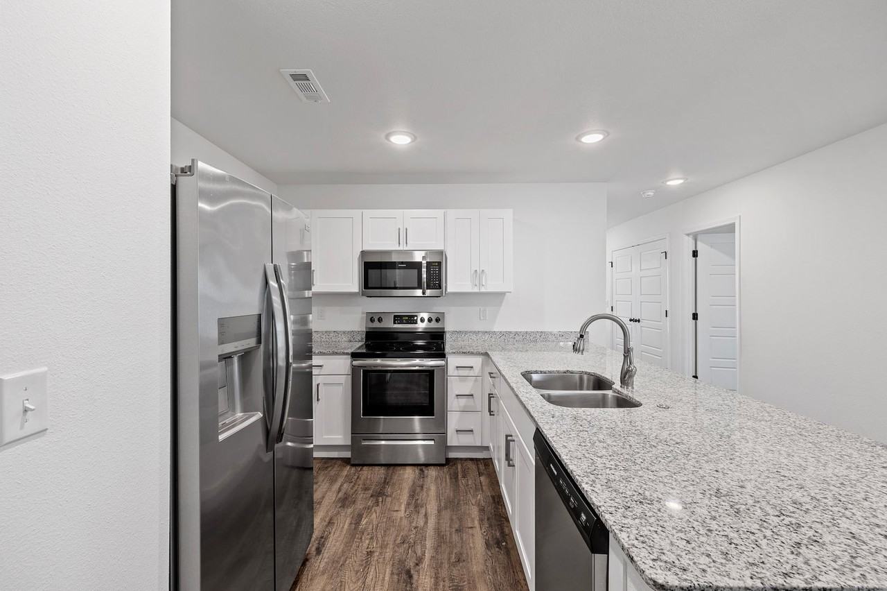 312 Alex Jordan Dr - Photo 3 of 19