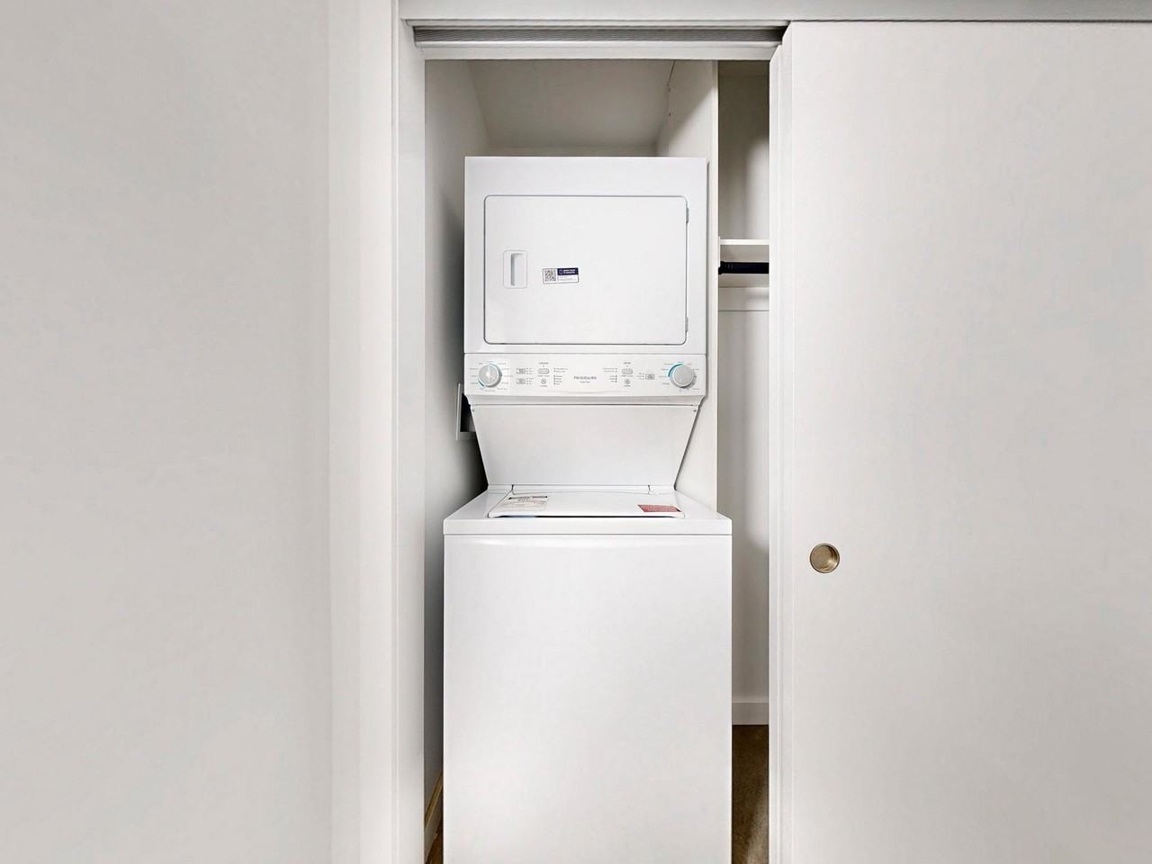 1137 Dovercourt Road - Photo 7 of 24