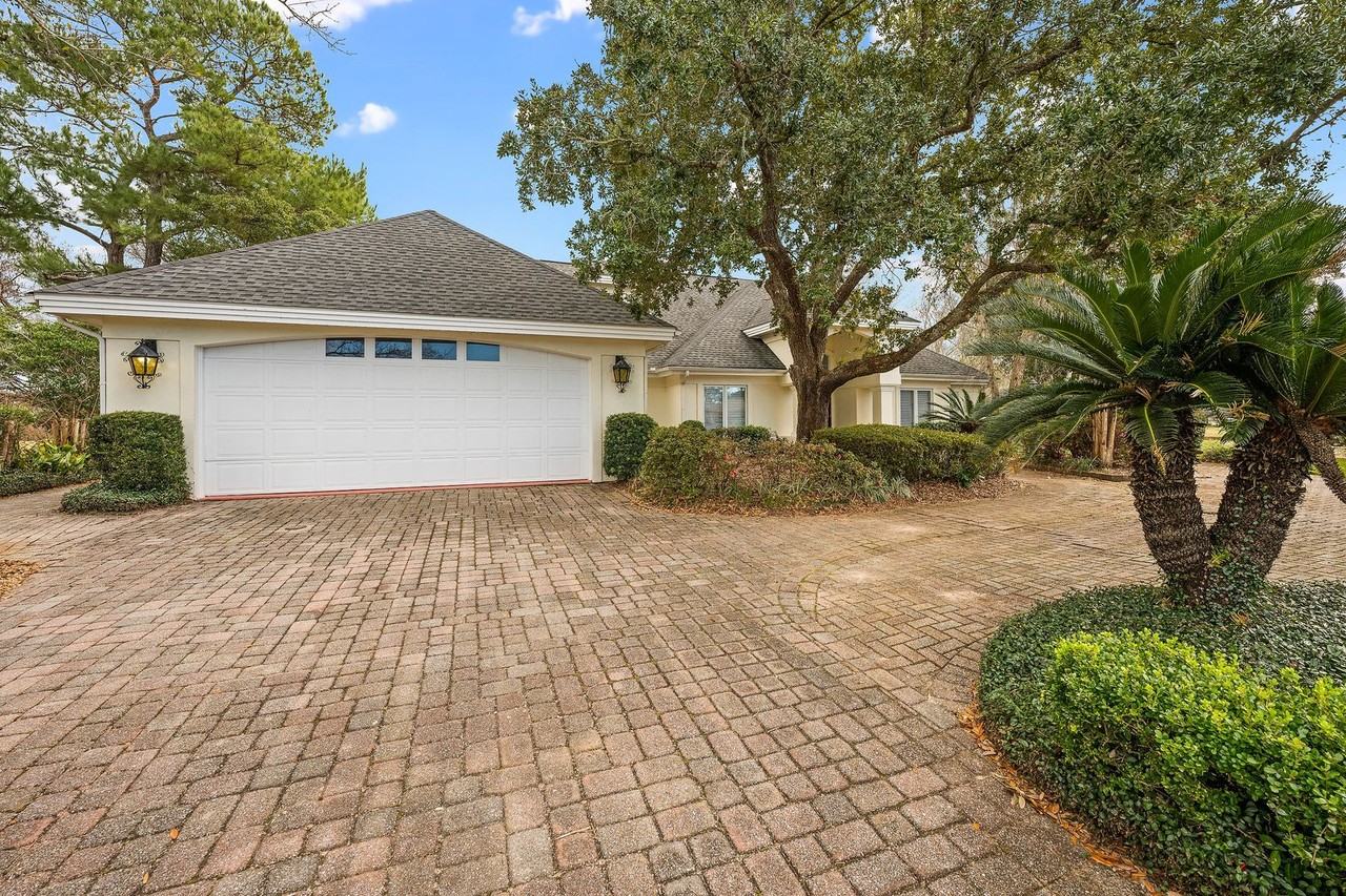 601 Willow Point Ct - Photo 7 of 50