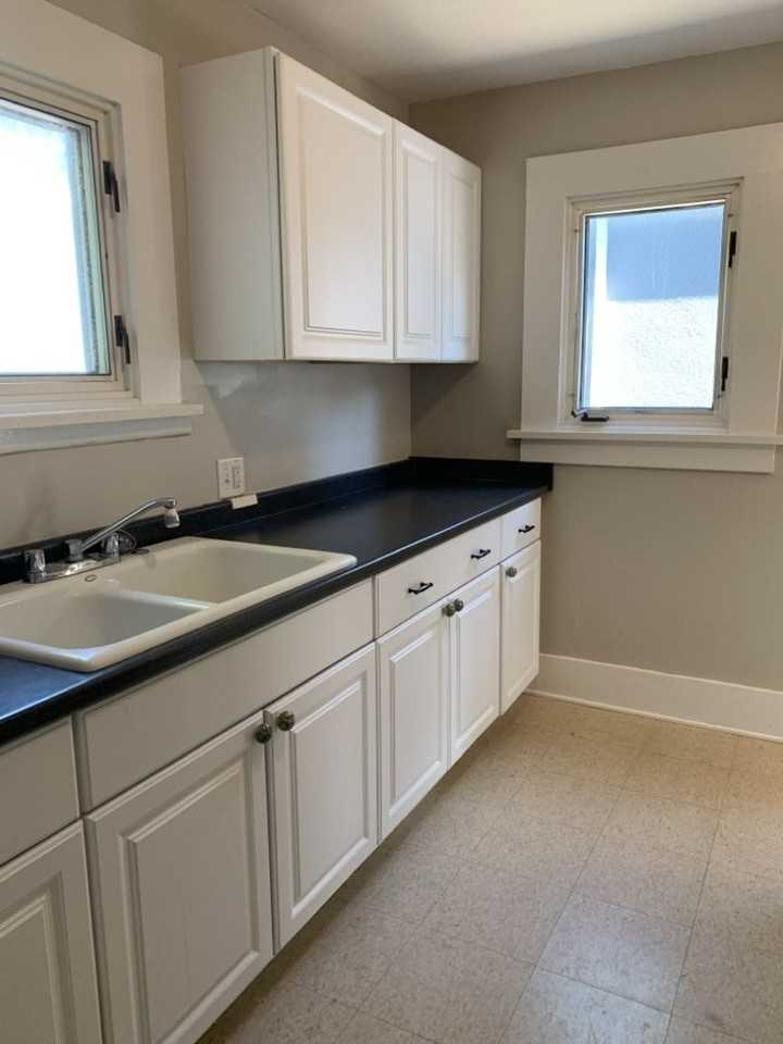 609 S Whitcomb St - Photo 6 of 24