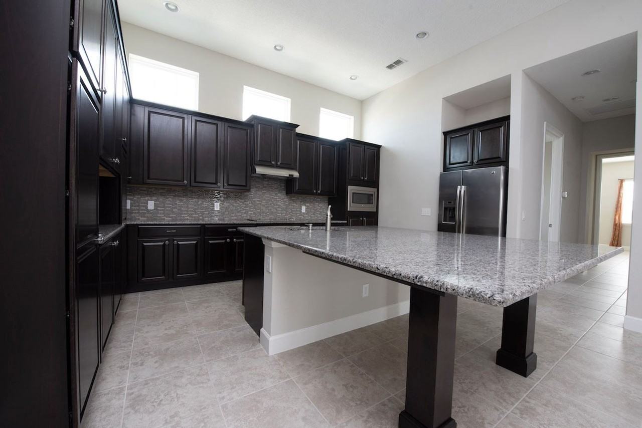 13479 Granger Ave - Photo 7 of 23