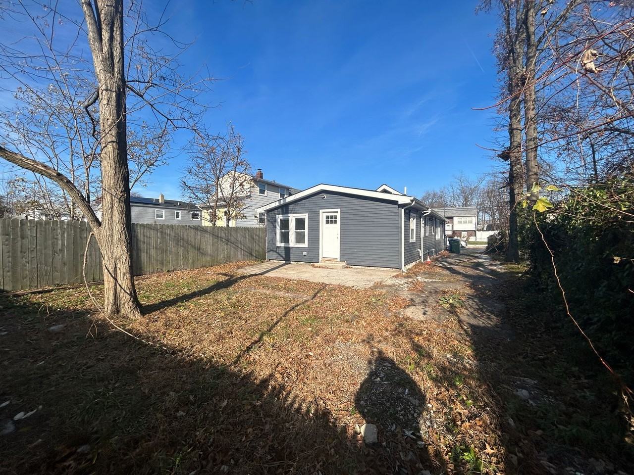 1602 Heck Ave - Photo 4 of 29