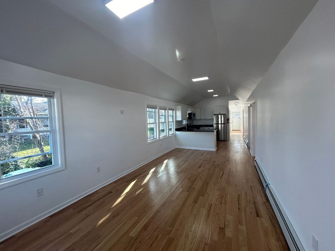 1602 Heck Ave - Photo 7 of 29