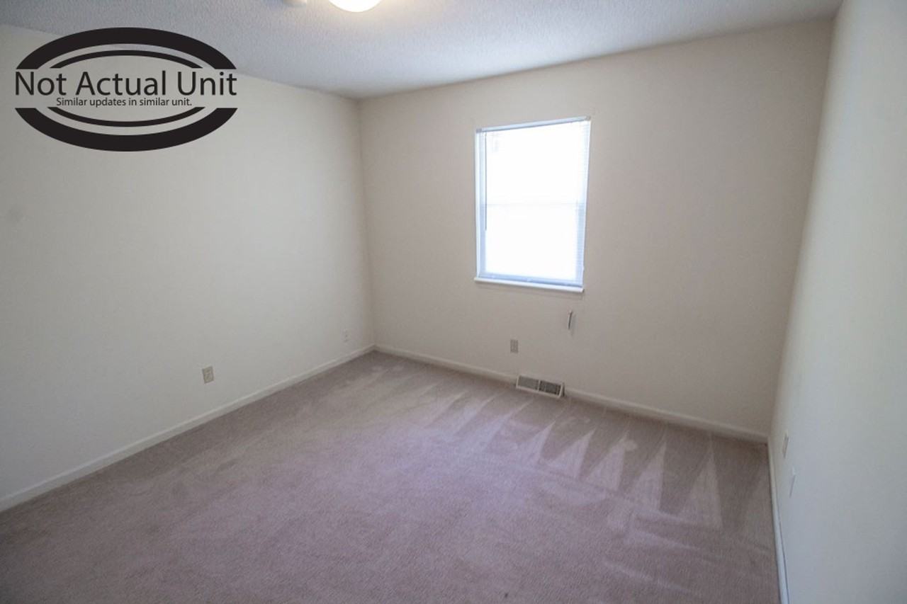 1910 Mirtle Grove Ct - Photo 2 of 28