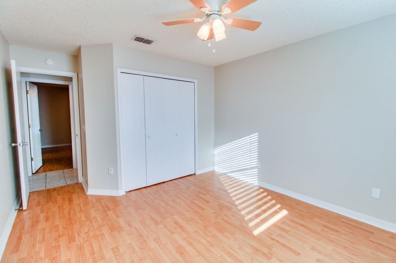 438 Jennifer Ln #B - Photo 6 of 9