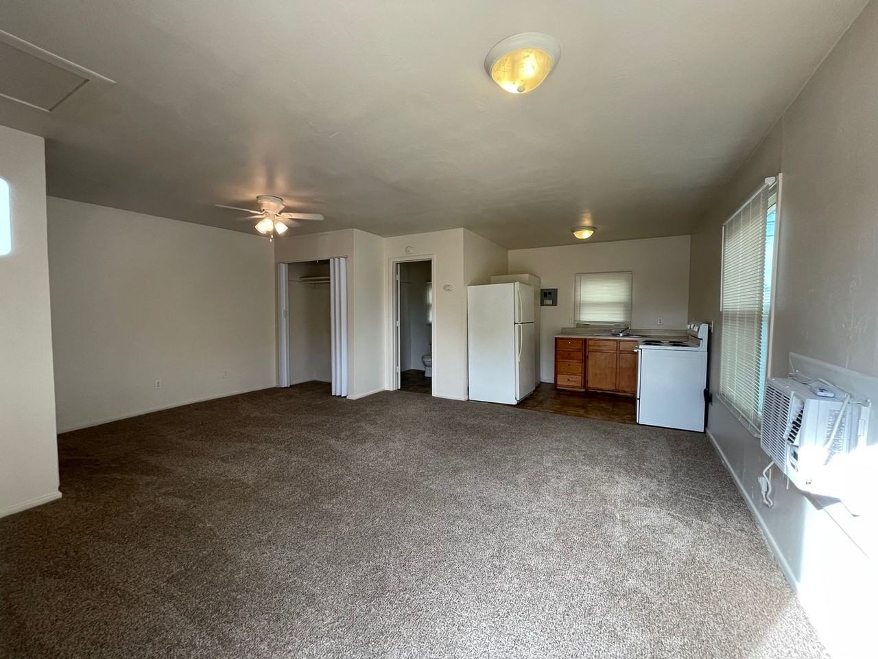 1622 S Palo Duro St - Photo 2 of 7