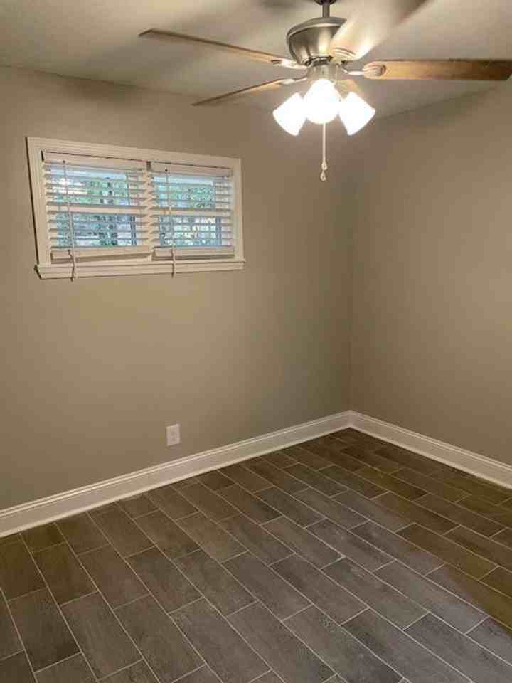 164 Cone St - Photo 2 of 5