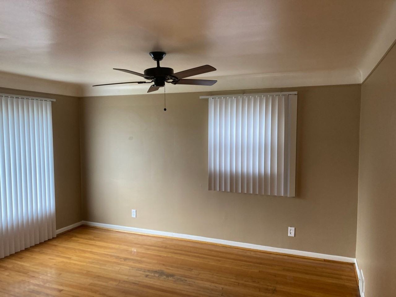 24924 Wilmot Ave - Photo 5 of 19