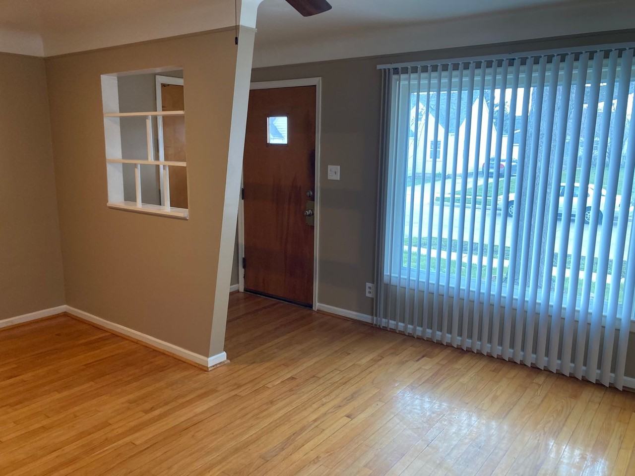 24924 Wilmot Ave - Photo 6 of 19