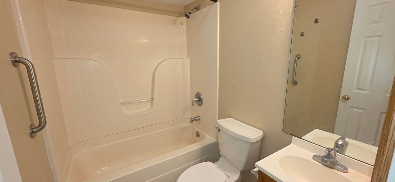 1537 E Brower St - Photo 5 of 9