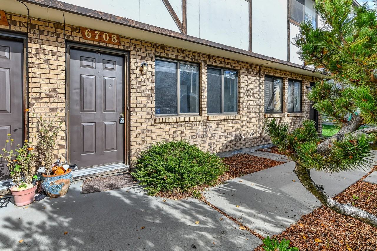 6708 W Douglas St - Photo 4 of 22