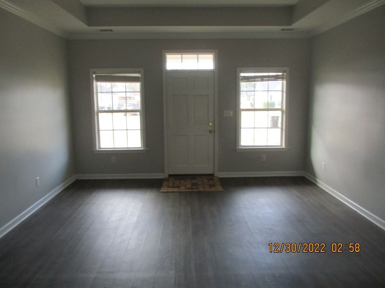 124 Mayfield Dr - Photo 3 of 24
