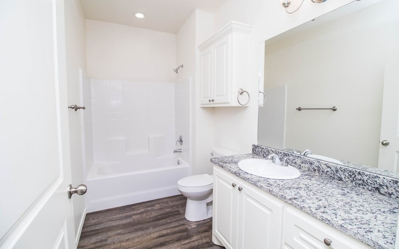 6925 20th St - Photo 7 of 29