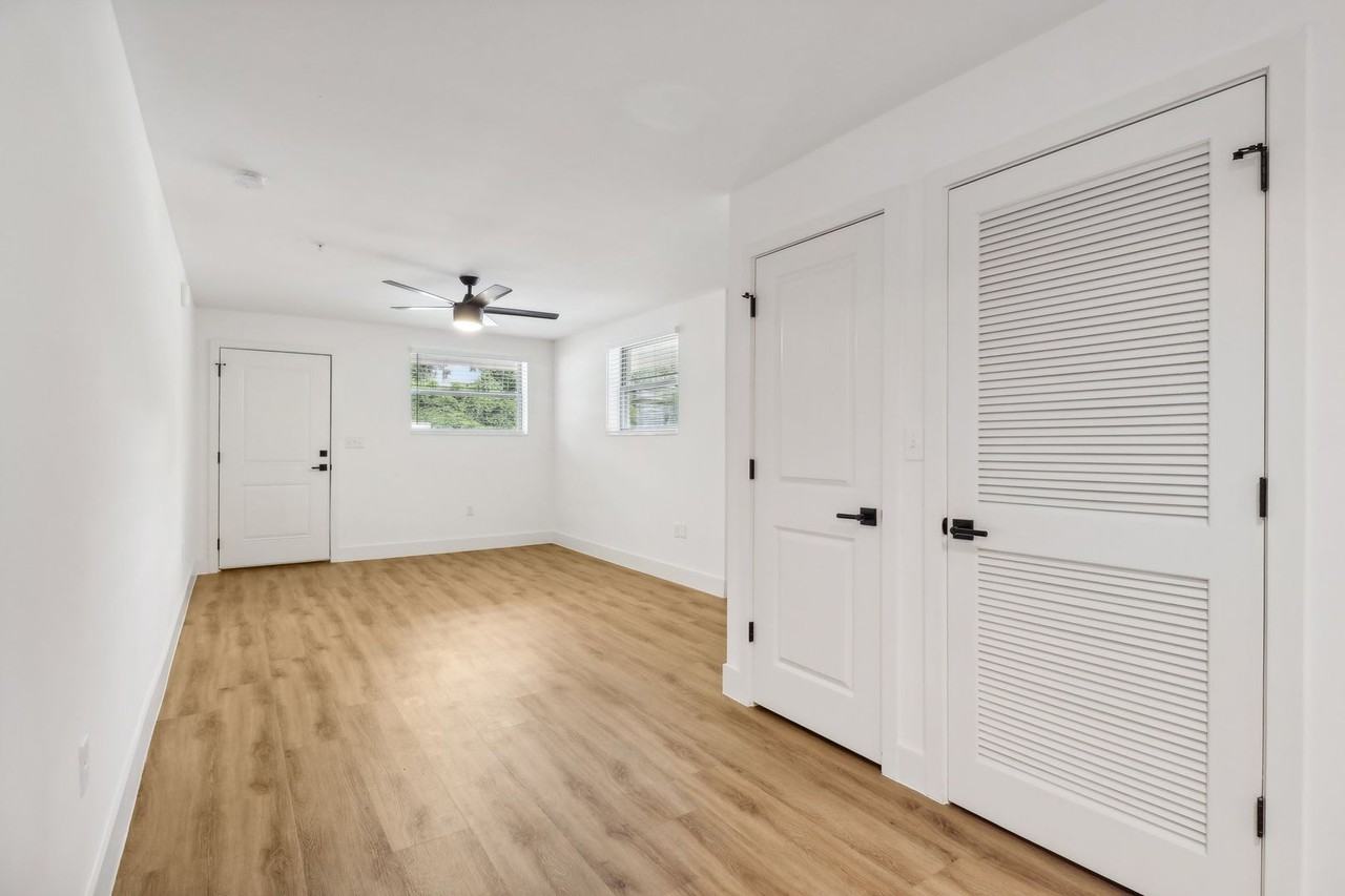 1900 Danese Ct - Photo 5 of 16