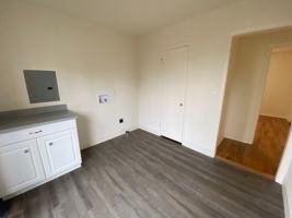 featured image of 1123 1121, 1123 NW Elm Ave