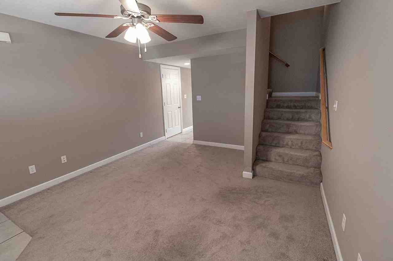 4802 Edenton Blvd - Photo 3 of 38