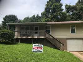 featured image of 3028 Meadowview Dr